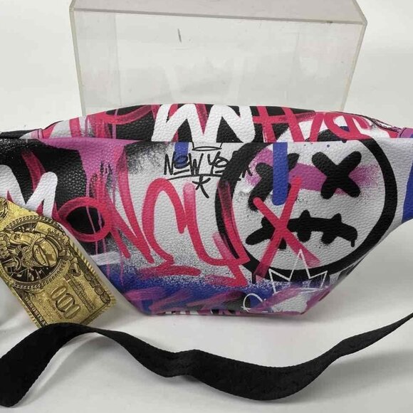 NWT Sprayground Shark Atelier Savvy Crossbody Bumbag Beltbag - Picture 7 of 11